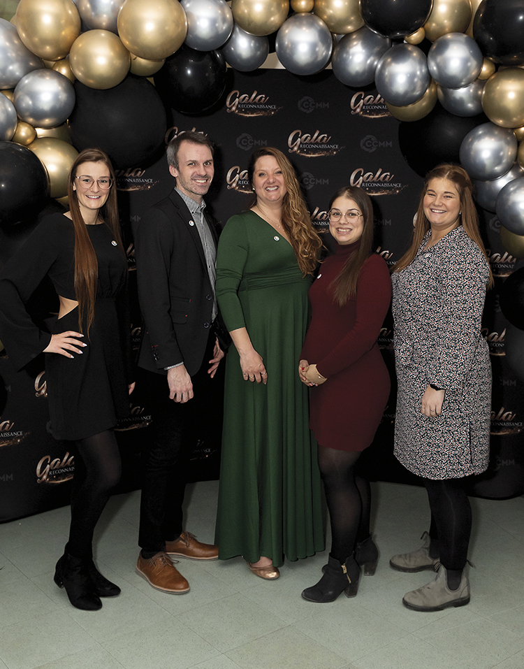 Publireportage - Gala Reconnaissance de la Chambre de commerce de la MRC de La Matapédia - Geneviève Brochu, Nicolas Ouellet-Michaud, Karine Deschesnes, Claudie Gallant-Bergeron et Camille Bélanger