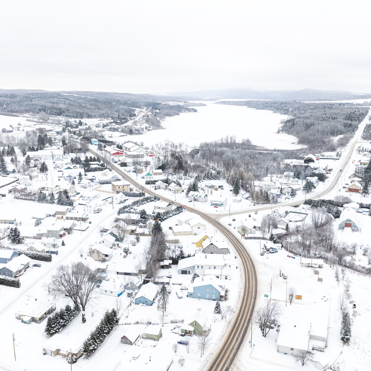 Lac-des-Aigles - Reportage spécial - 